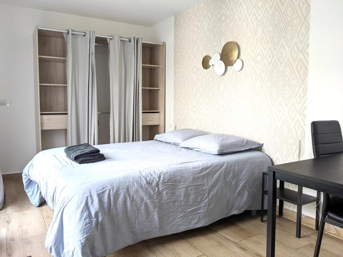 Grande Maison Renovee A 7 Min Du Metro Romainville Bagian luar foto